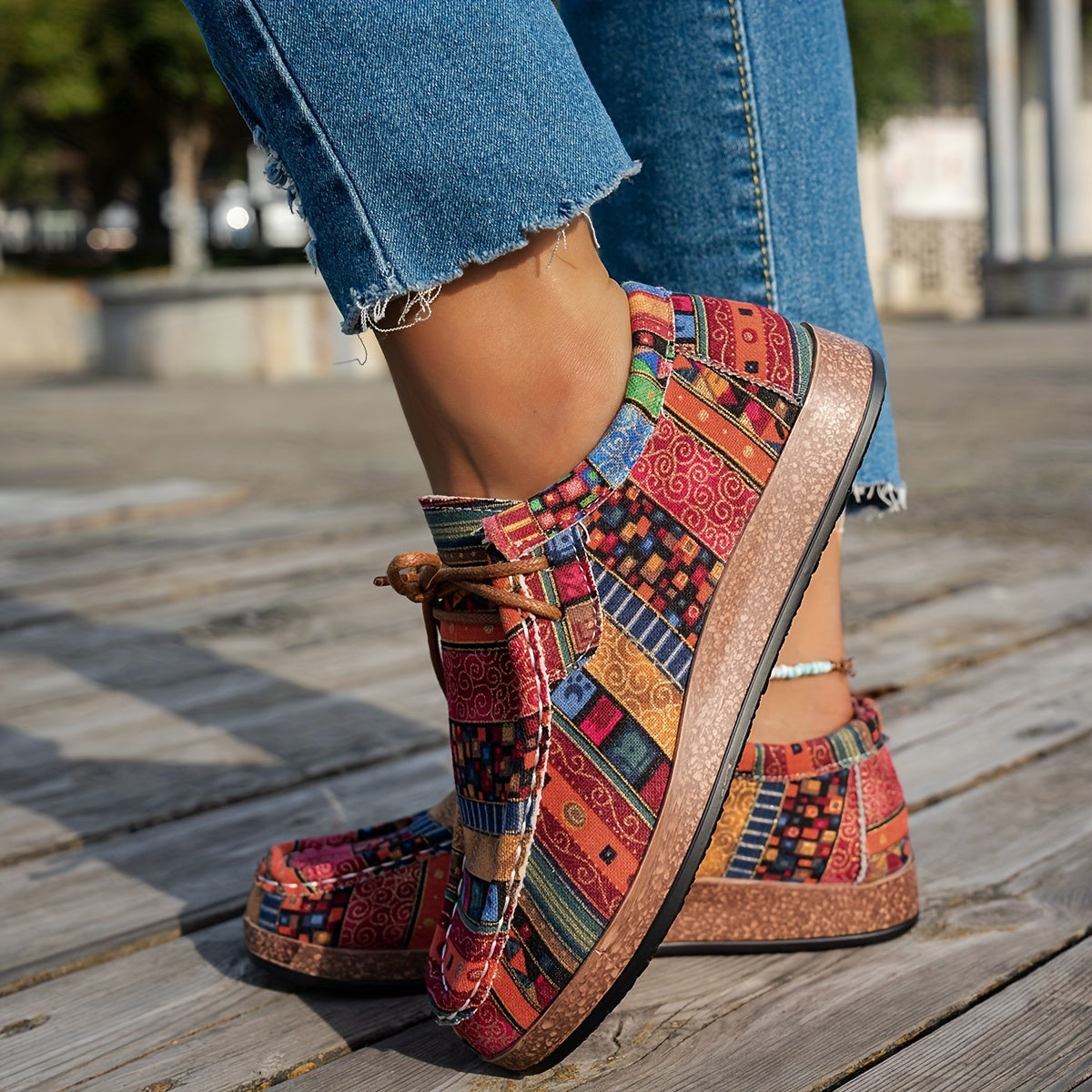 ADELINE – LEVENDIGE PATCHWORK COMFORT SNEAKERS