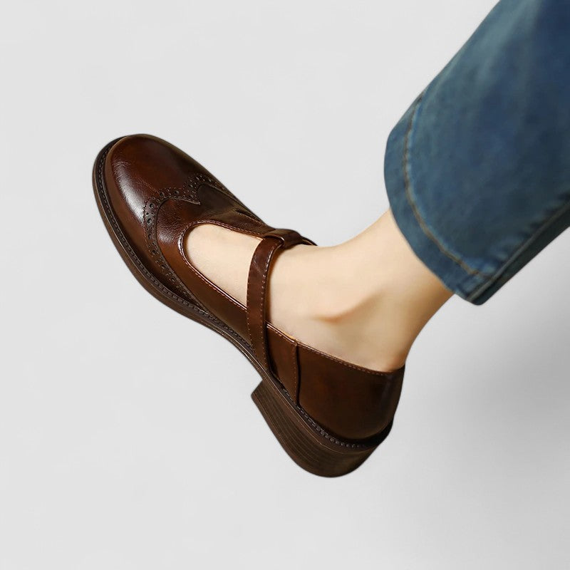 NICOLE – VINTAGE T-STRAP LEDEREN SCHOENEN