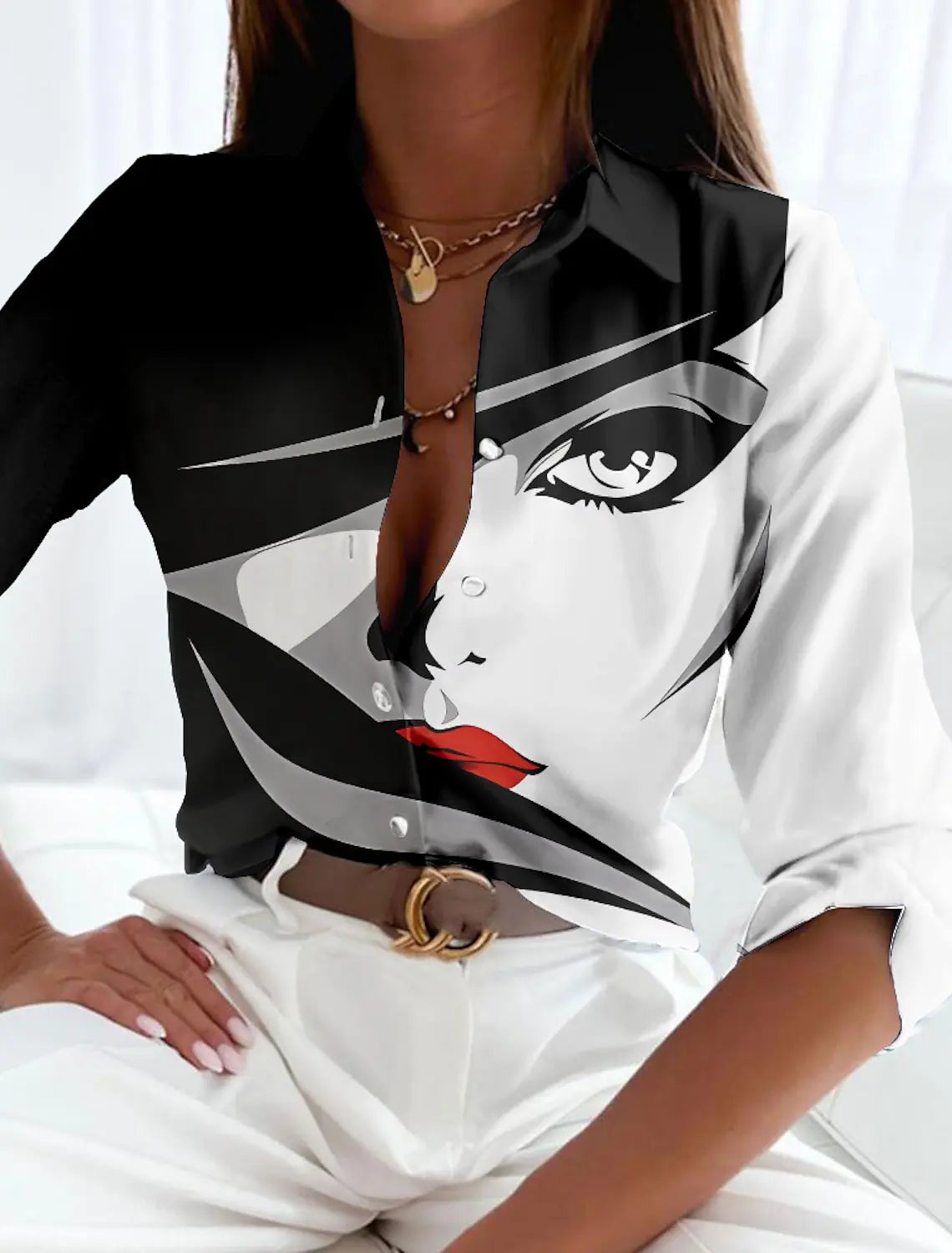 Viola™ | Moderne blouse met een elegante print