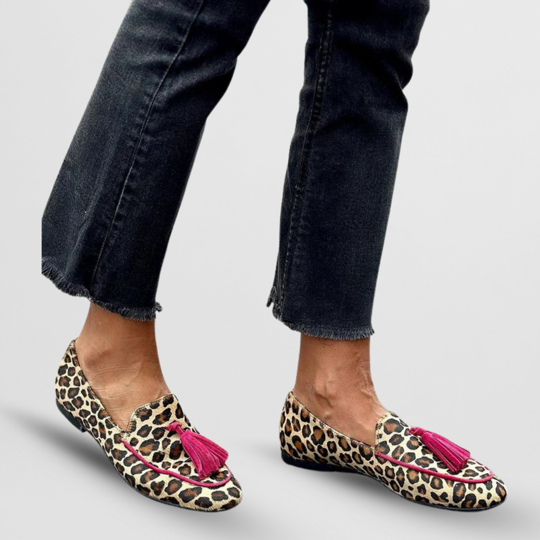 DAHLIA – STOERE EN SPEELSE LOAFERS MET KWASTJES