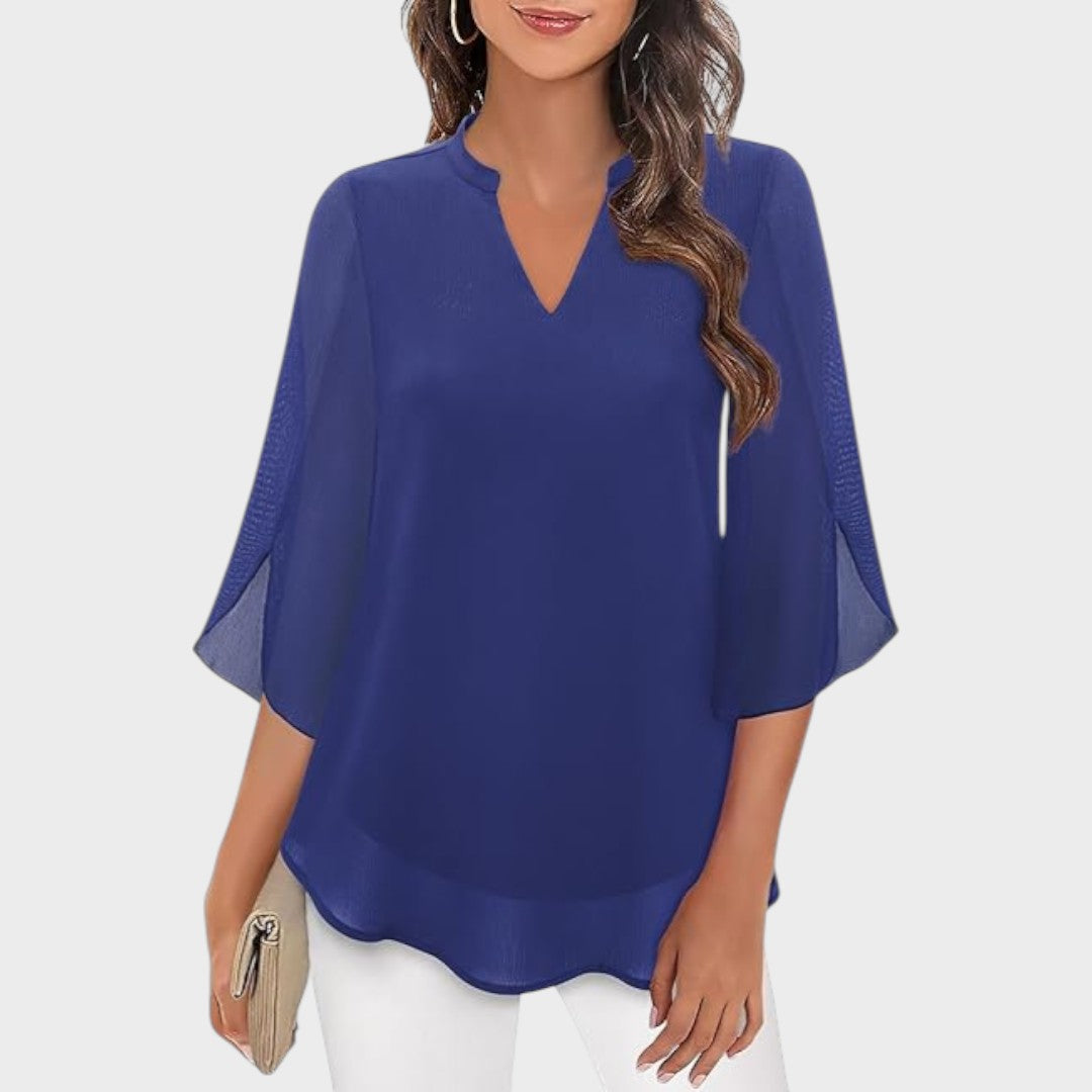 ELENA – ELEGANTE BLOUSE MET V-HALS EN LUCHTIGE UITSTRALING