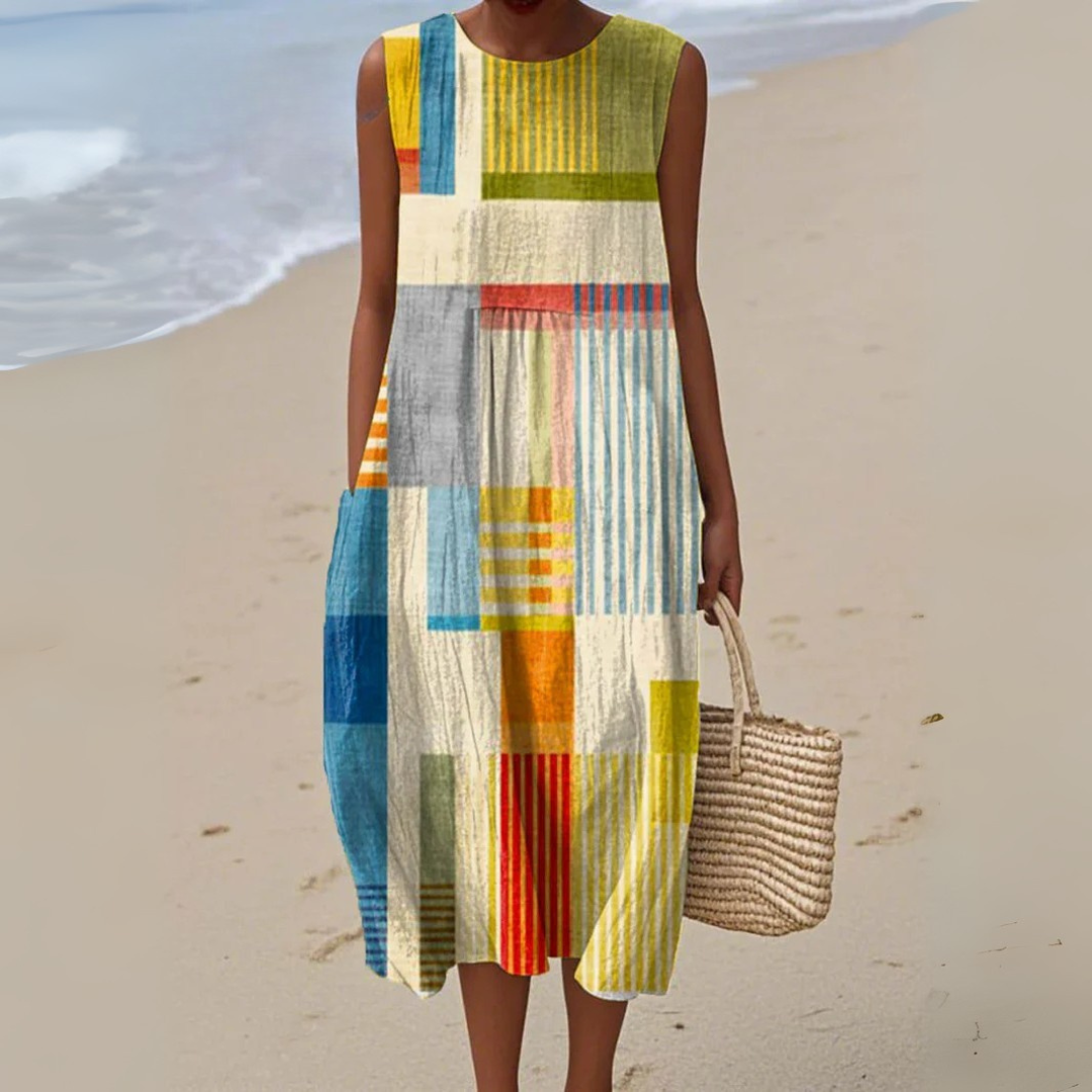 JULIA – MODERNE STRANDJURK MET KUNSTZINNIGE UITSTRALING