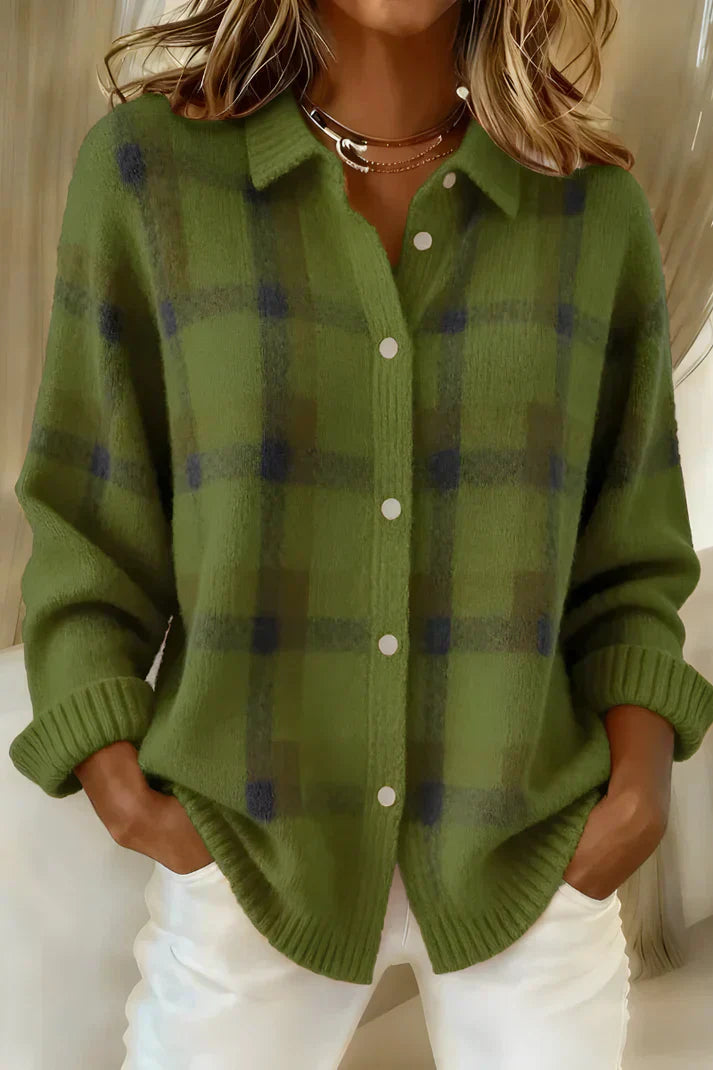 LILLIAN – ZACHT GERUIT KNITTEN SHIRT MET KNOPEN
