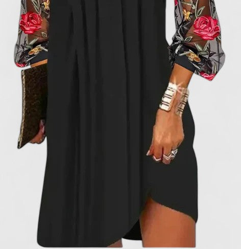 MARTHA – ELEGANTE GEBORDUURDE SHIFT JURK
