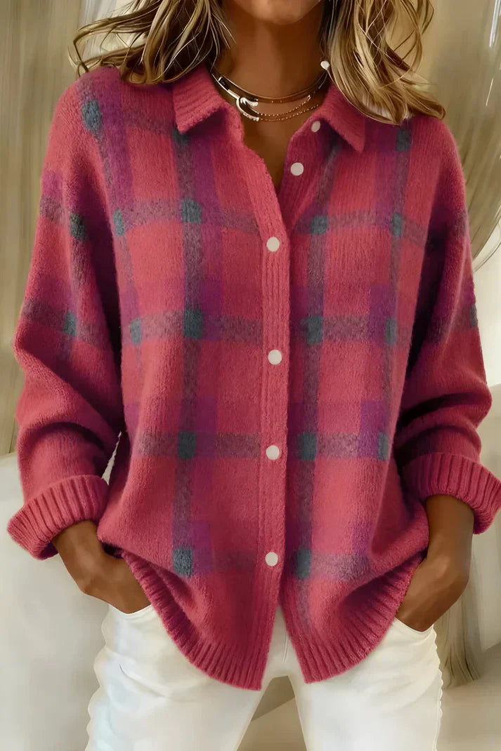LILLIAN – ZACHT GERUIT KNITTEN SHIRT MET KNOPEN