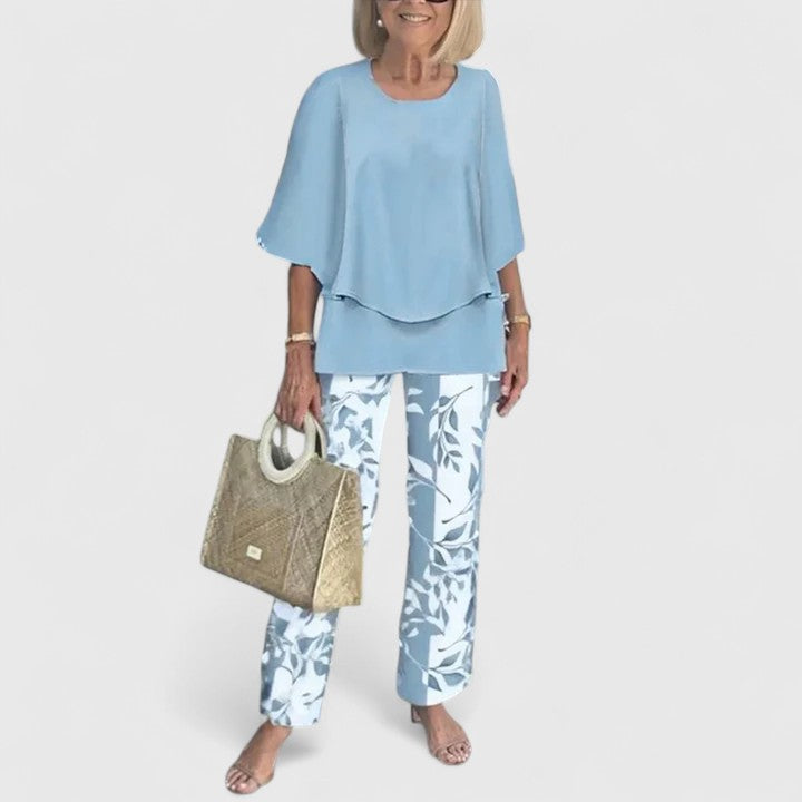 MIREILLE – LUCHTIGE LAAGJES BLOUSE
